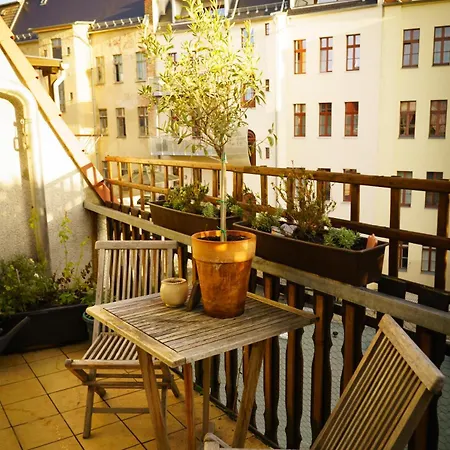 Tante Martha's Apartment *